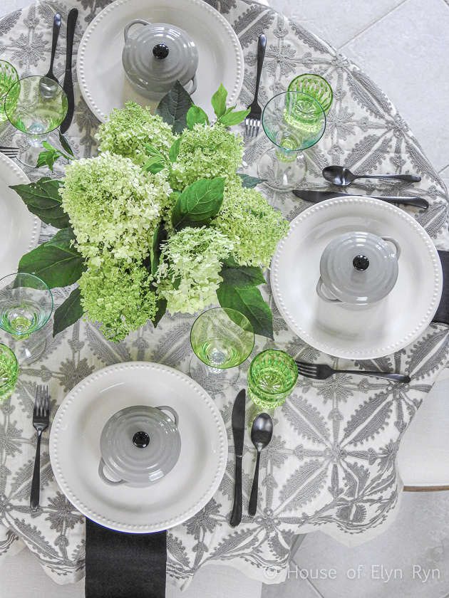 Limelight hydrangea table