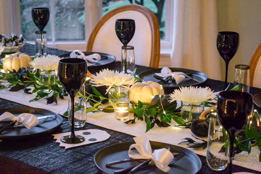 Elegant Halloween Table in Black and White