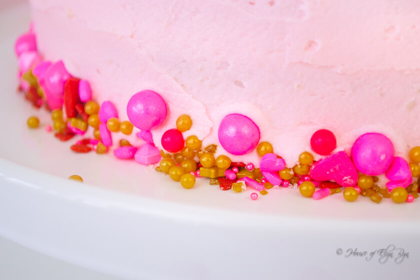 Luscious Lips Valentine's Cake