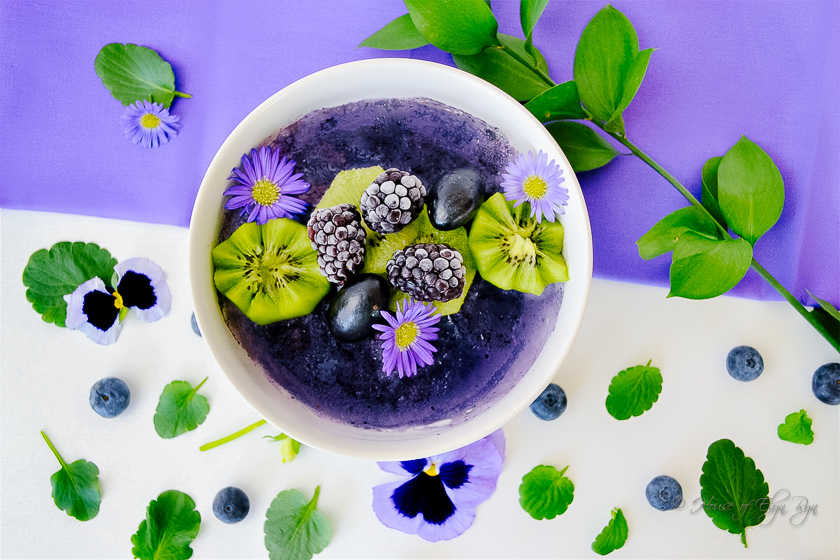 Blueberry Smoothie Bowl 