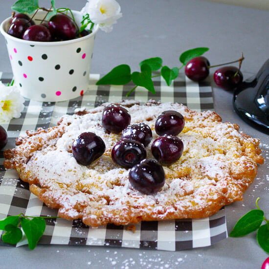 Fun, Fun, Funnel Cakes | House of Elyn Ryn #funnelcakes #recipe