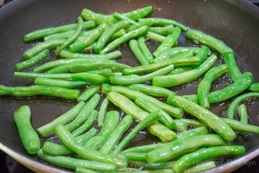 Spicy Stir-Fry Green Beans