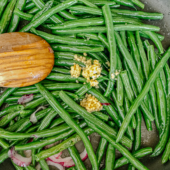 How to Make Sauteed Green Beans