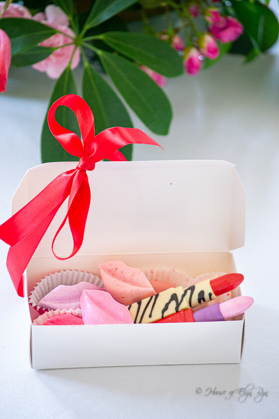 Colorful Valentine's Table 