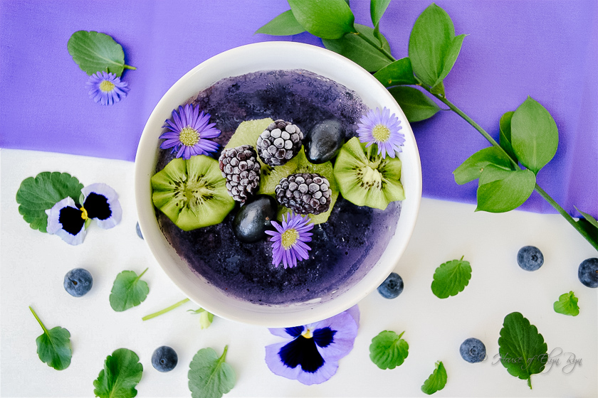 Blueberry Smoothie Bowl 