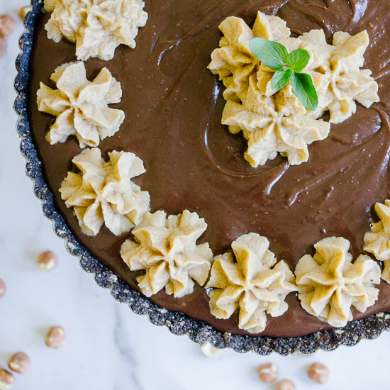 Chocolate Praline Pie | House of Elyn Ryn