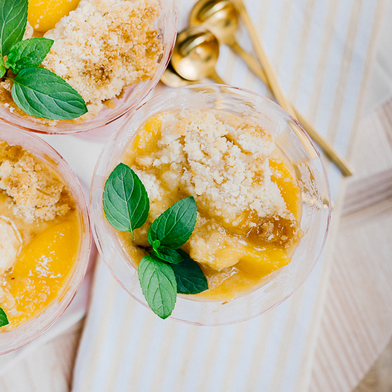 Easy Peach Crumble