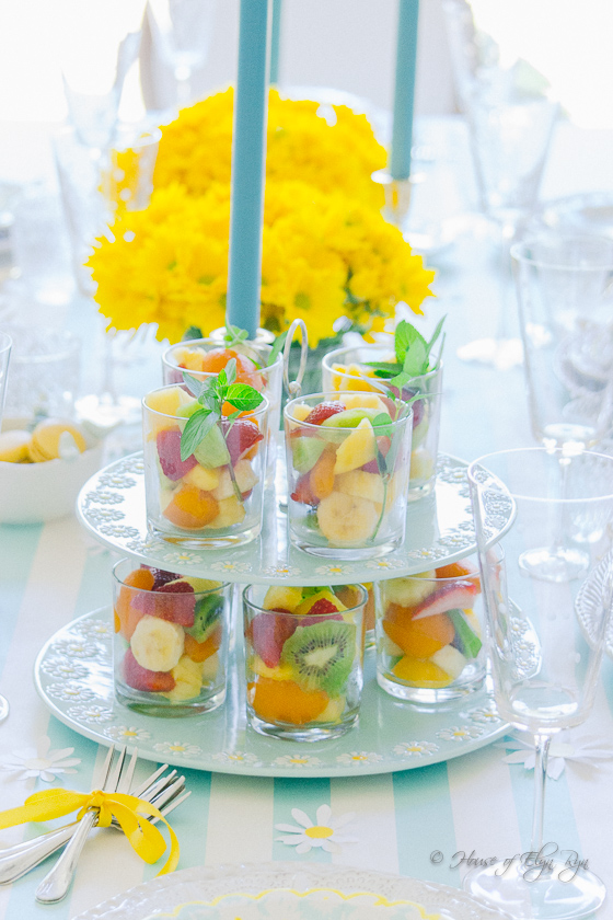 Summer Daisy Table