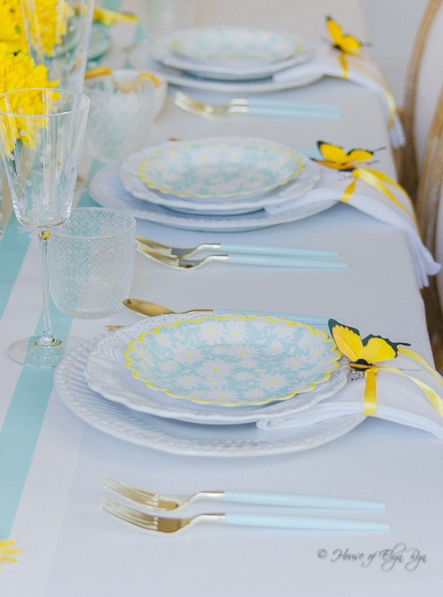 Summer Daisy Table