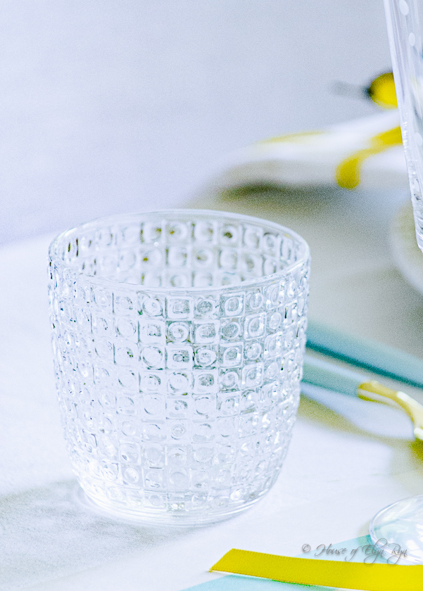 Summer Daisy Table