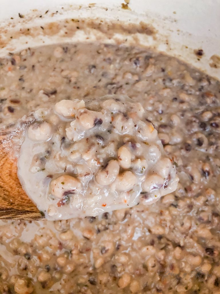 Black-eyed peas cooked in coconut milk and spices