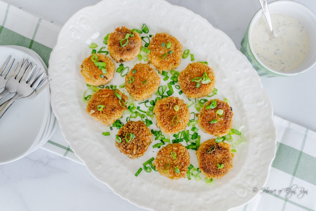 Mini Salmon Cakes with Dill Dip | House of Elyn Ryn
