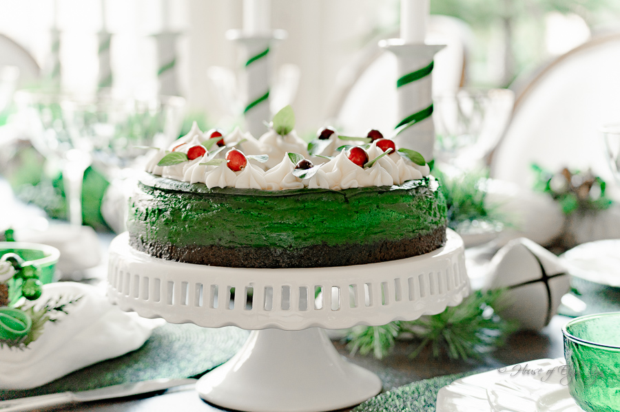 Green Velvet Cheesecake 
