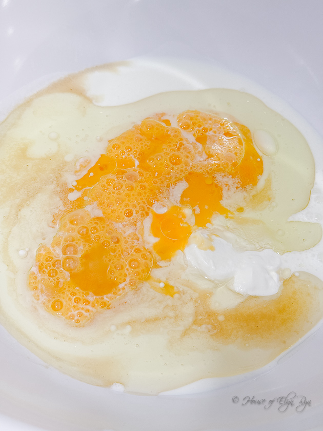 Mixing wet ingredients