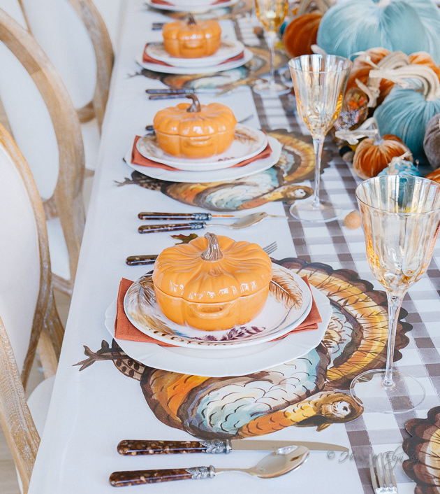 A Colorful Thanksgiving Table