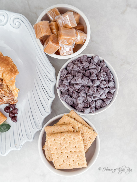 If using classic cube caramels, cut them into smaller pieces before using.