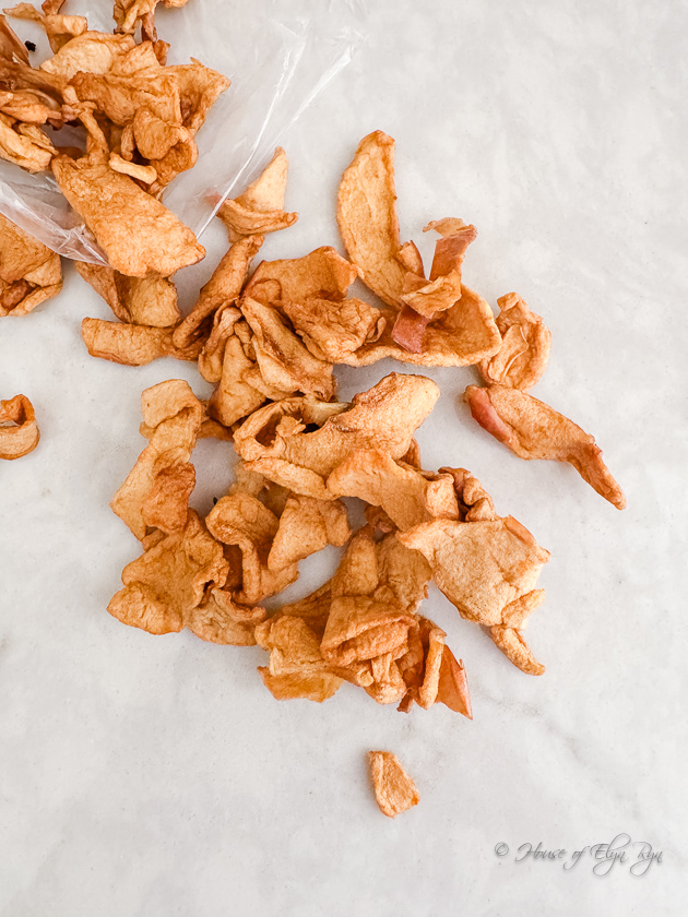 Dried apples