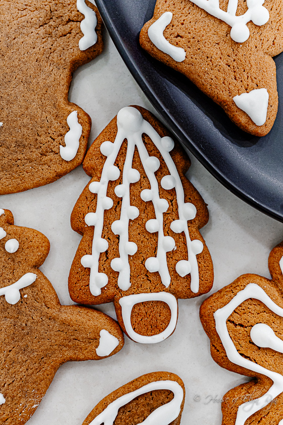 Soft Gingerbread Cookies