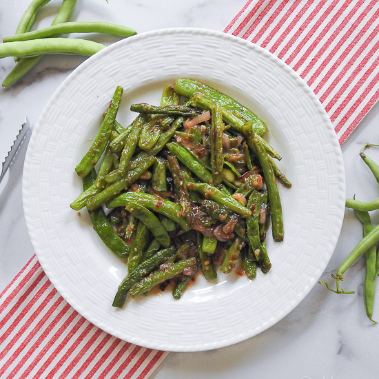 Spicy Stir-Fried Green Beans