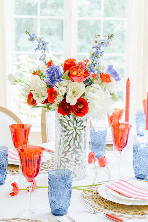 Easy and Vibrant Red, White, and Blue Table